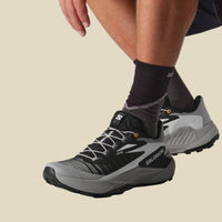 Salomon GENESIS-Black/Alloy/Turmeric