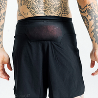 CHANCE Arow Marathon Short V2 - Black/ Black
