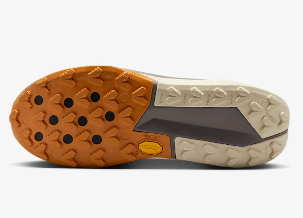 Nike ZoomX Zegama Trail 2 - Off Noir Monarch