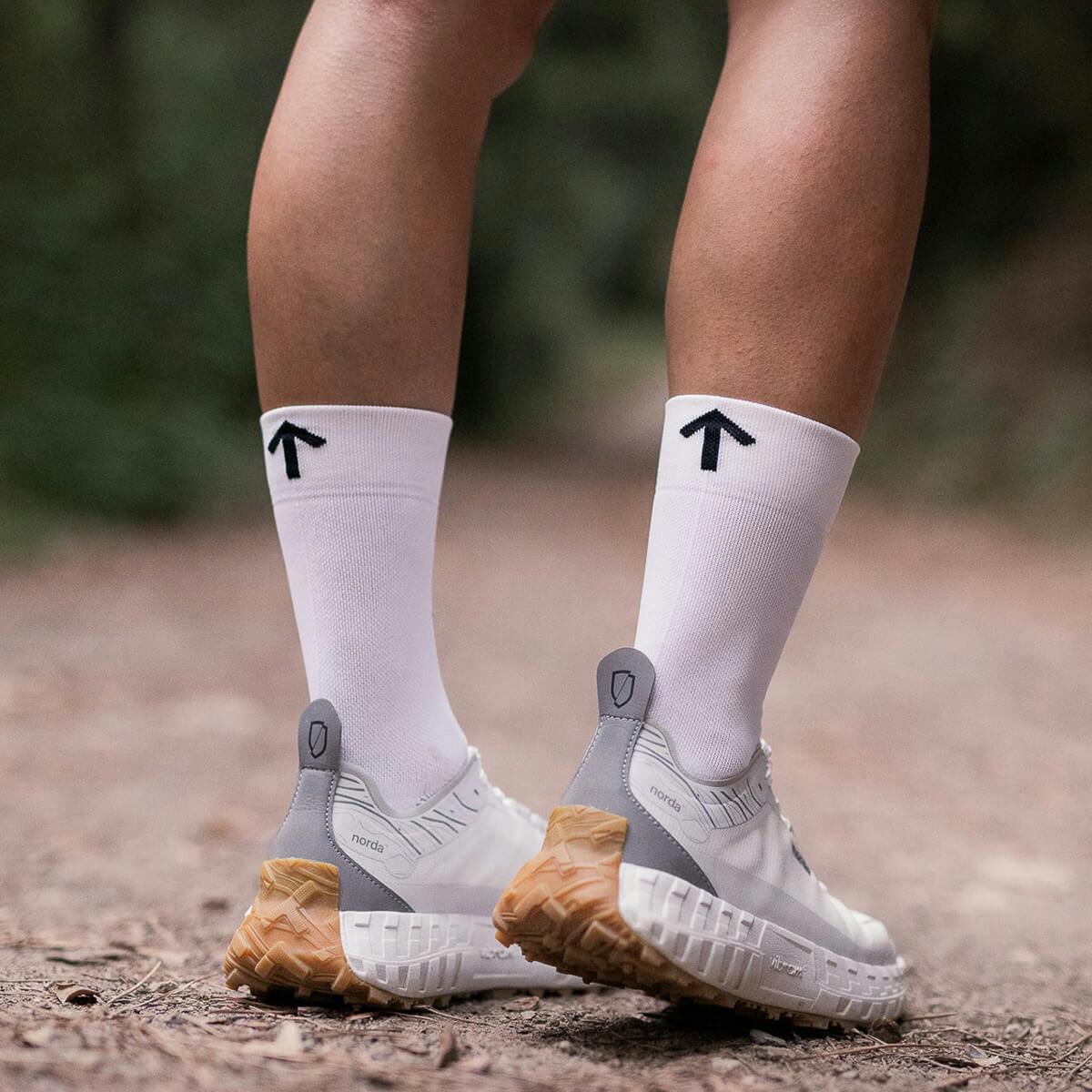 Lightweight Trail Sock - White And Black Arrow