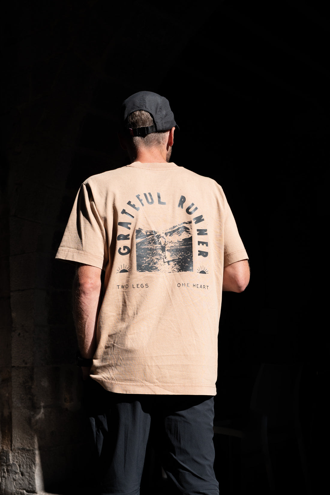 Grateful Runner Overland T-Shirt - Dyed Latte
