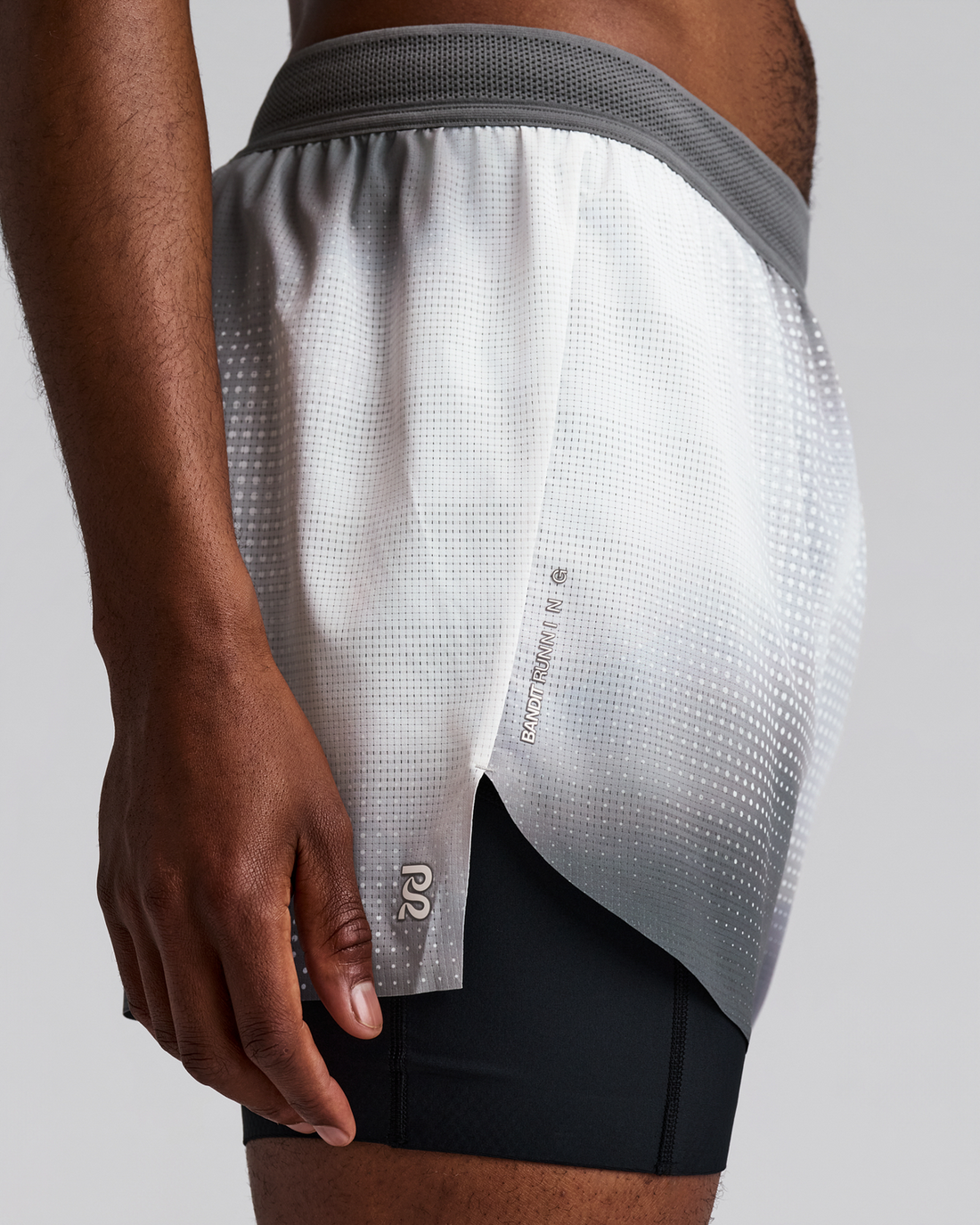 BANDIT MEN'S COOLGRID™ 2-IN-1 RUN SHORT - SLATE MULTI