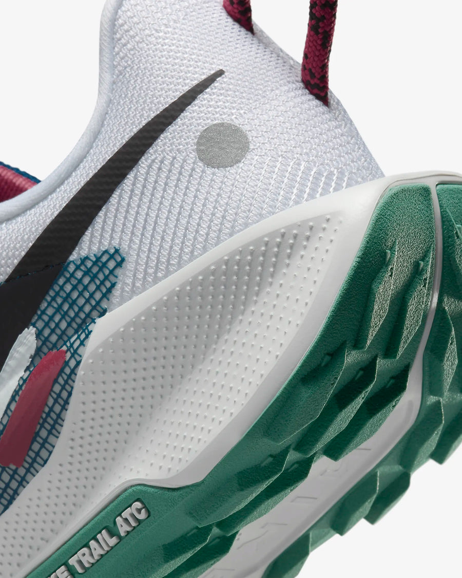 NIKE Pegasus Trail 5 GR11