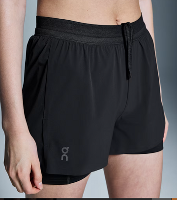On Running - Mujer 3" Performance 2/1 ShortsBlack