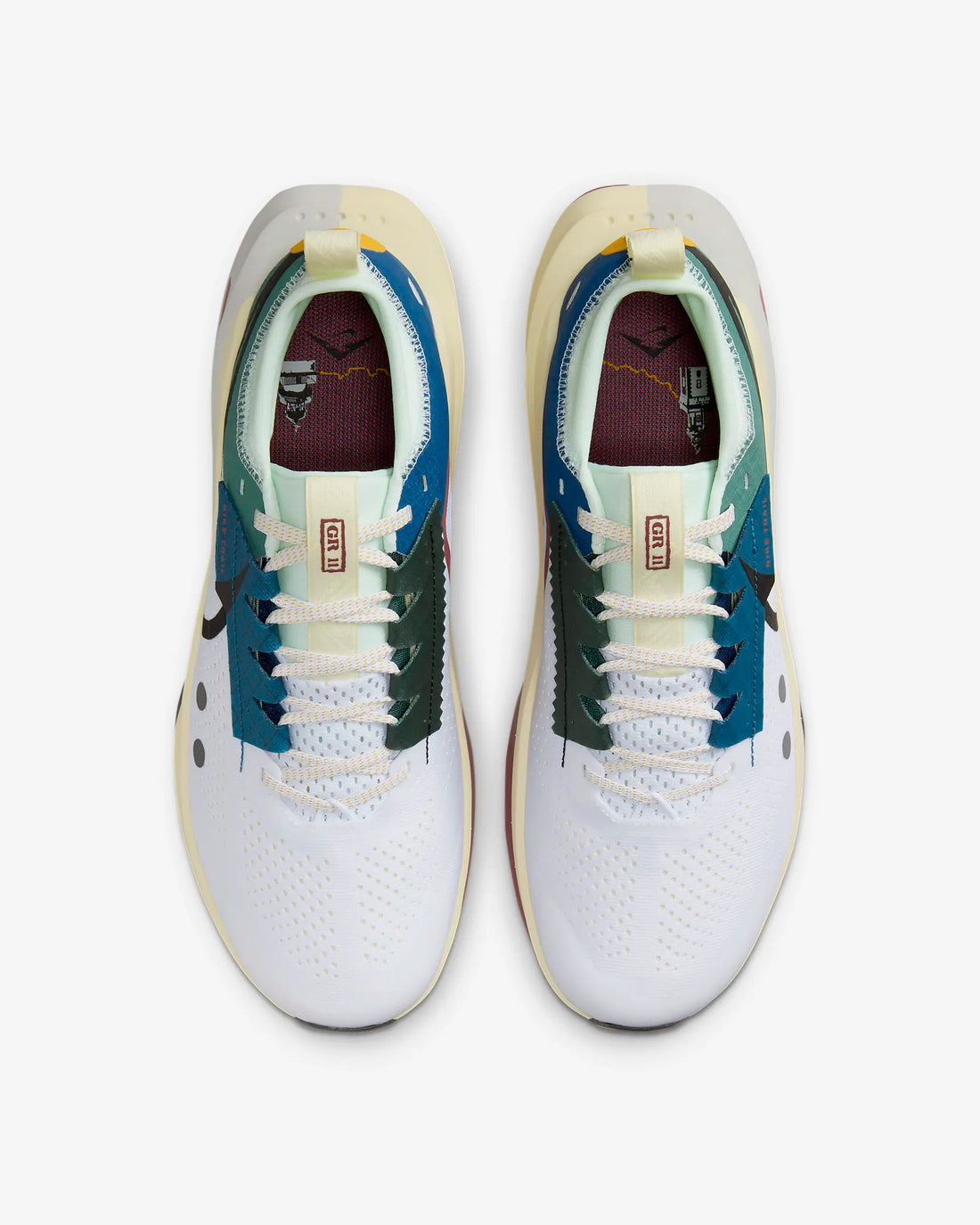 NIKE Zegama Trail 2 GR11